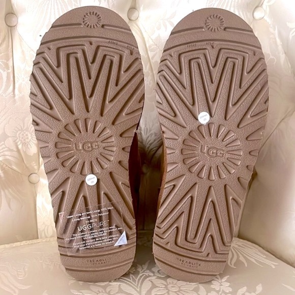 Brand New UGG Mini Florence Slip On Sheepskin Wool Boots Chestnut w/ Gold Tone - Picture 11 of 15